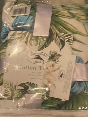 Limited Edition Tommy Bahama 60x70 Throw - Hibiscus Way